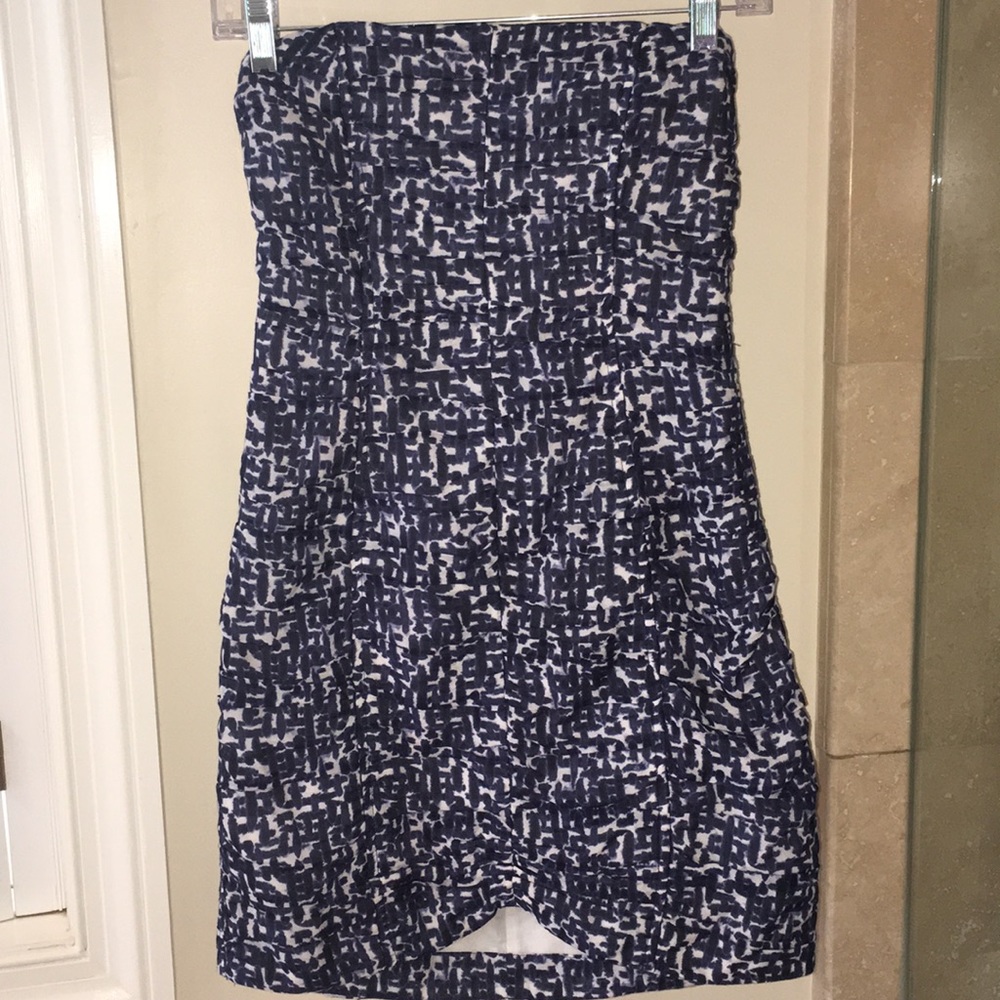 BB Dakota Strapless dress
